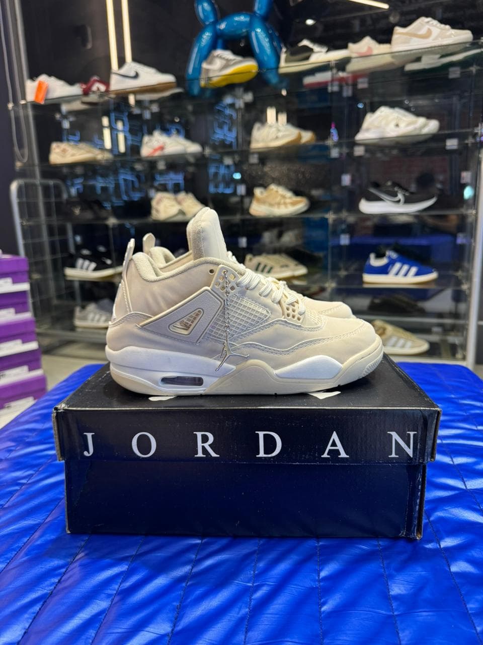 JORDAN RETRO vista 2